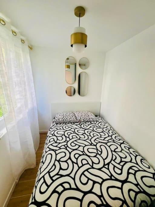 נאנטר Joli Appartement Renove Incluant Parking A 10 Min De Paris מראה חיצוני תמונה
